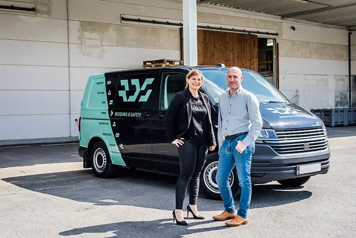 These are the managing directors of RDS Weighing & Safety, Jurgen Gheeraert and his wife Aimée Buyck, who manages HR and Finances at the company.