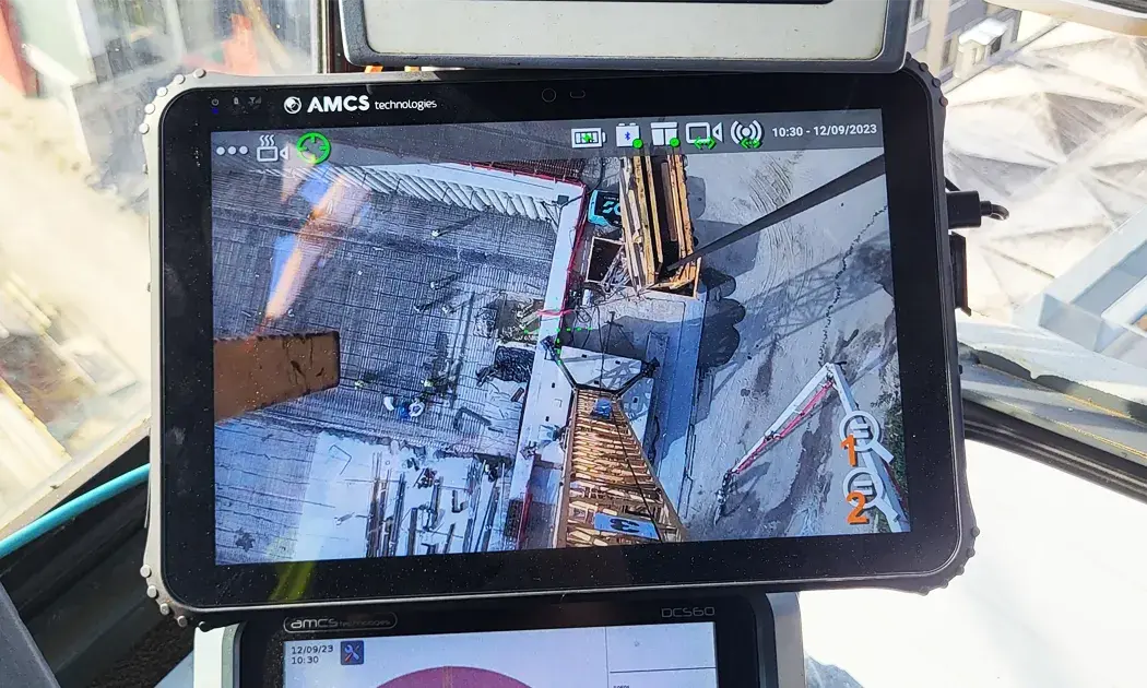 This is a photo of the digital camera system CAM61 mounted on a tower crane