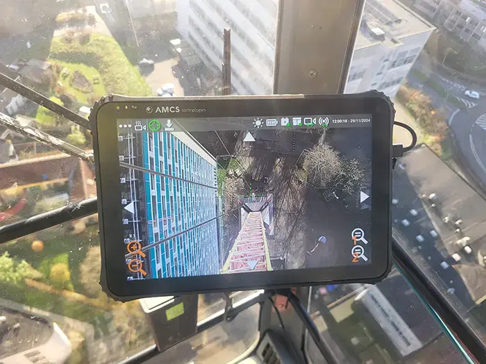  Système de caméra numérique CAM61 en fonctionnement sur grue de construction