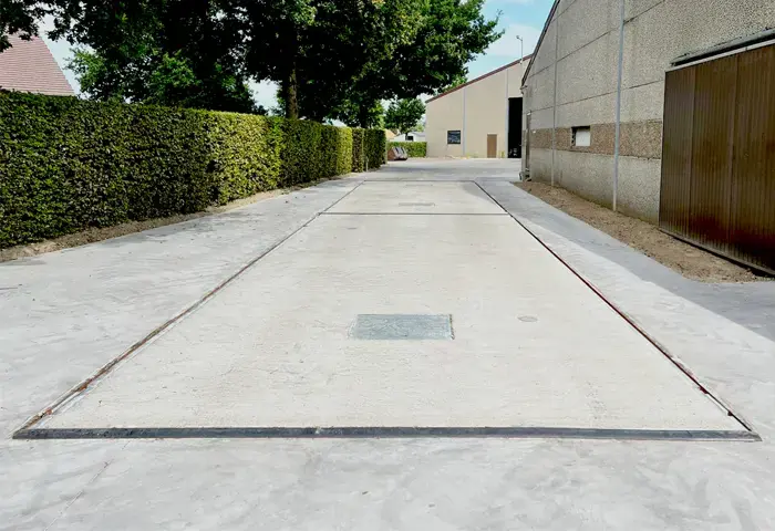 VBIN-6 pit mounted weighbridge installed on a site.