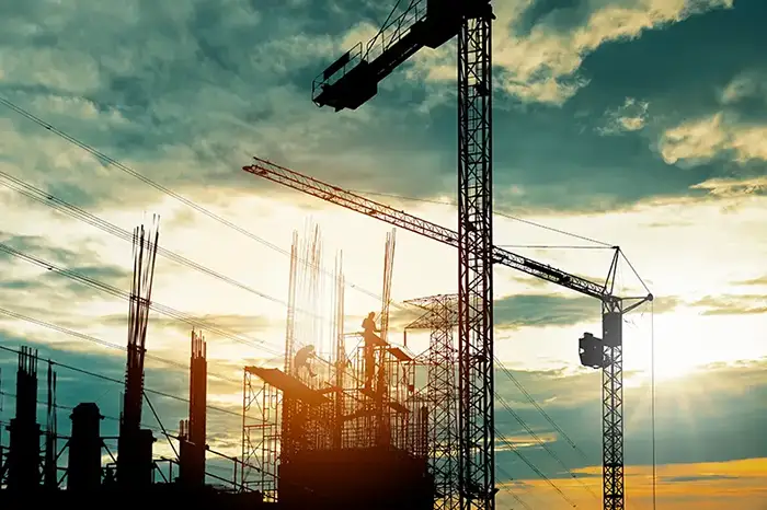 Il s’agit d’une image de stock d’un chantier actif où un anémomètre peut être nécessaire.